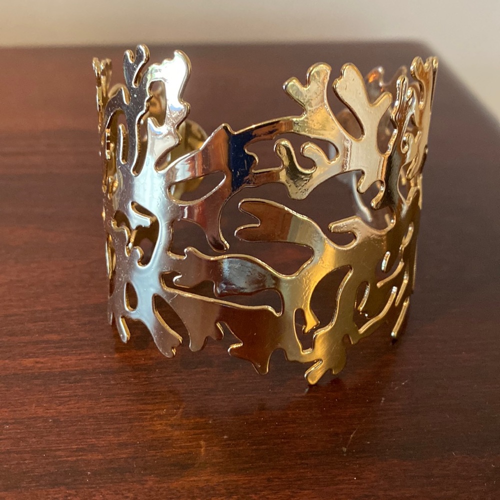 🌼Gold Coral Adjustable Cuff